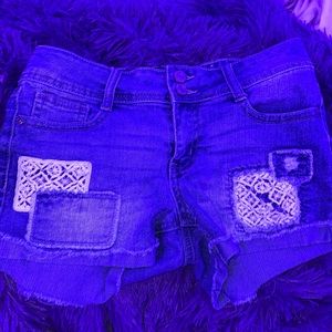 ⚠️LAST TWO MONTHS TO PURCHASE— two-button Jean shorts